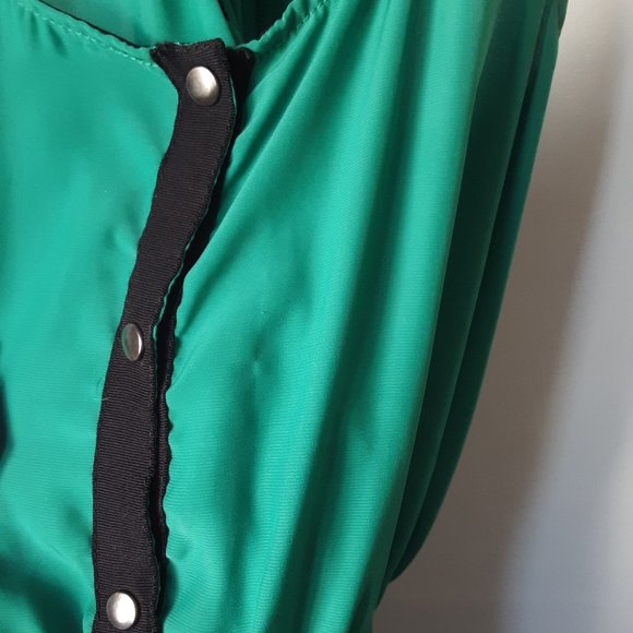 Silence and Noise dress small, green/black light fabric rayon-ish - Picture 4 of 8